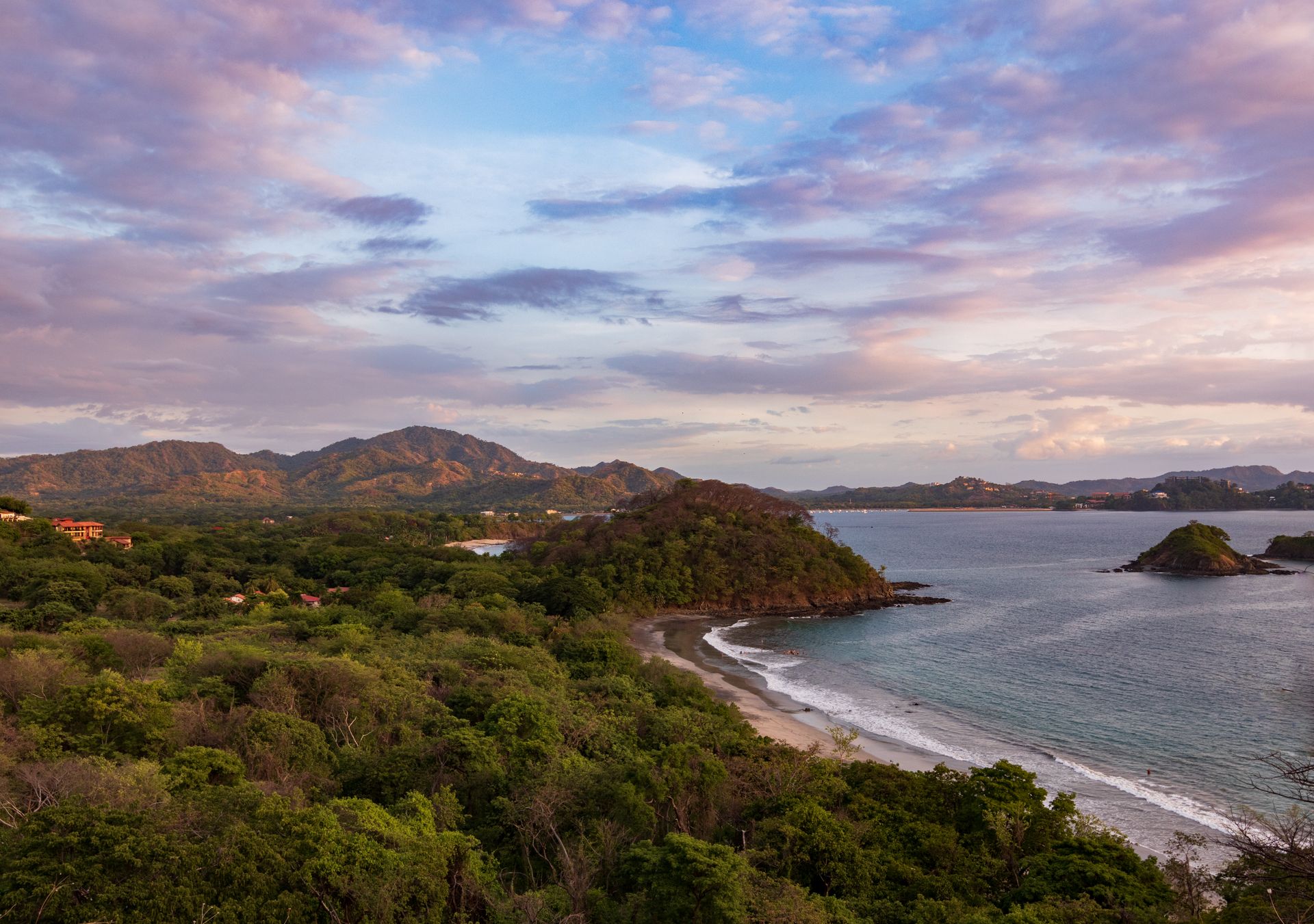 Costa de Guanacaste al atardecer (foto de muestra)